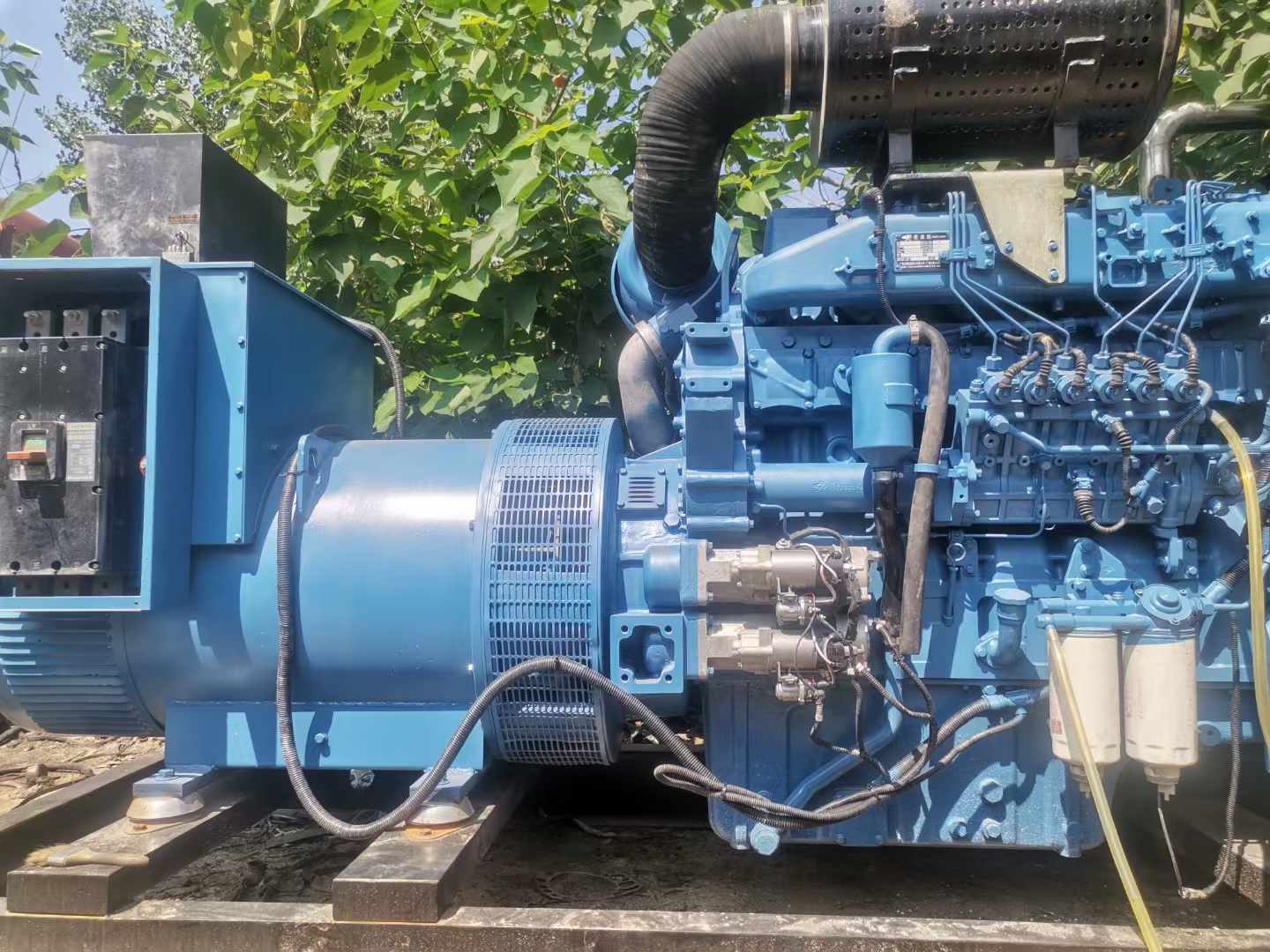 新乐详细说明降低 800kW 柴油发电机输出电流波动的方法